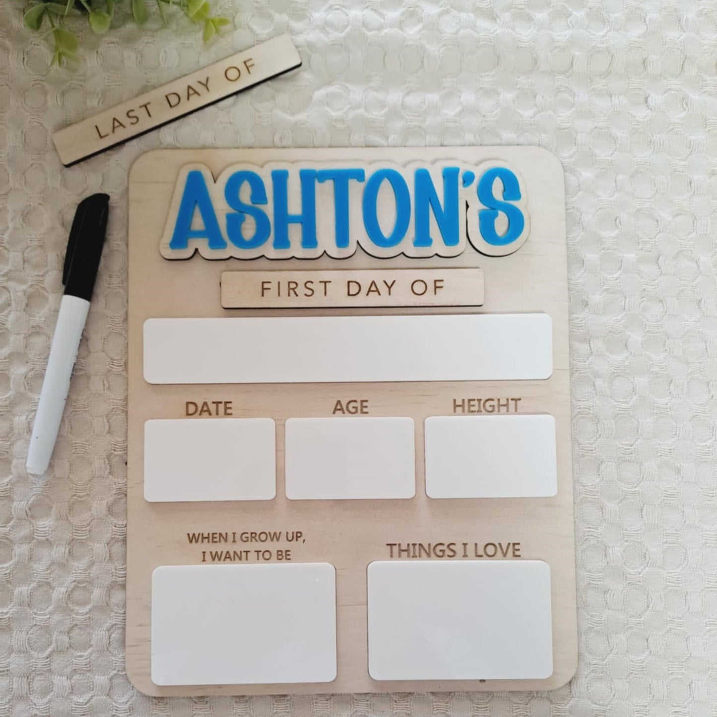 Personalised First/Last Day Board with Interchangeable Name