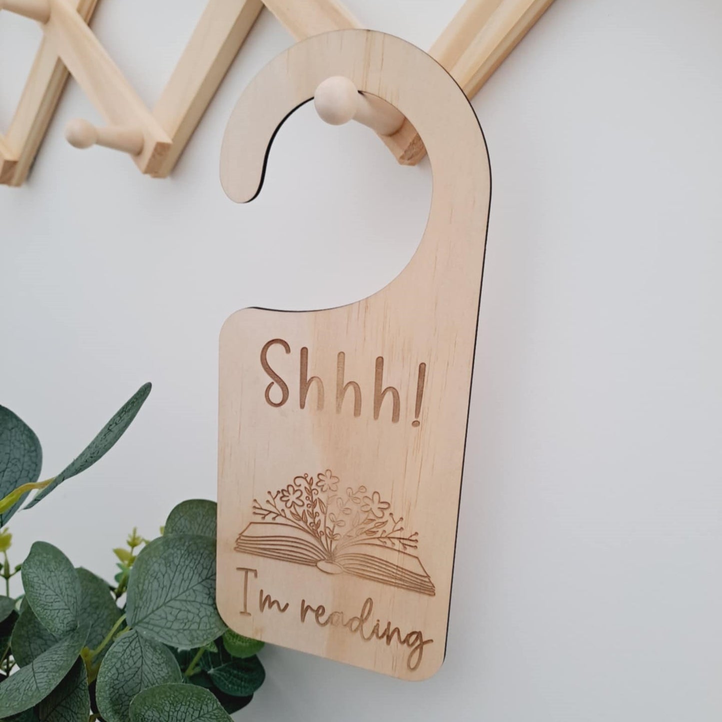 Let me Read | Door Hanger