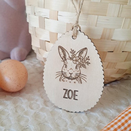 Scalloped Timber Easter Gift Tag