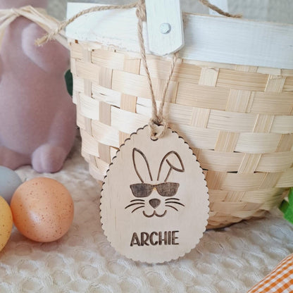 Scalloped Timber Easter Gift Tag