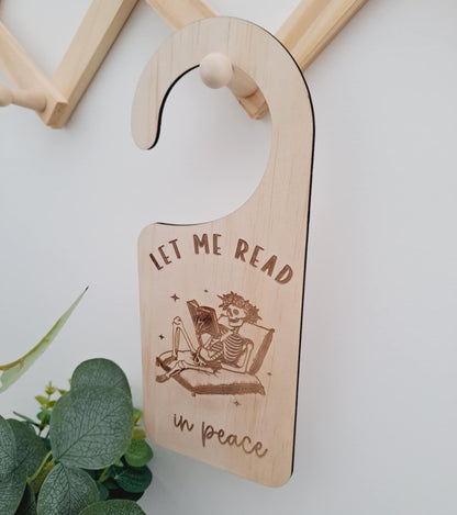 Let me Read | Door Hanger